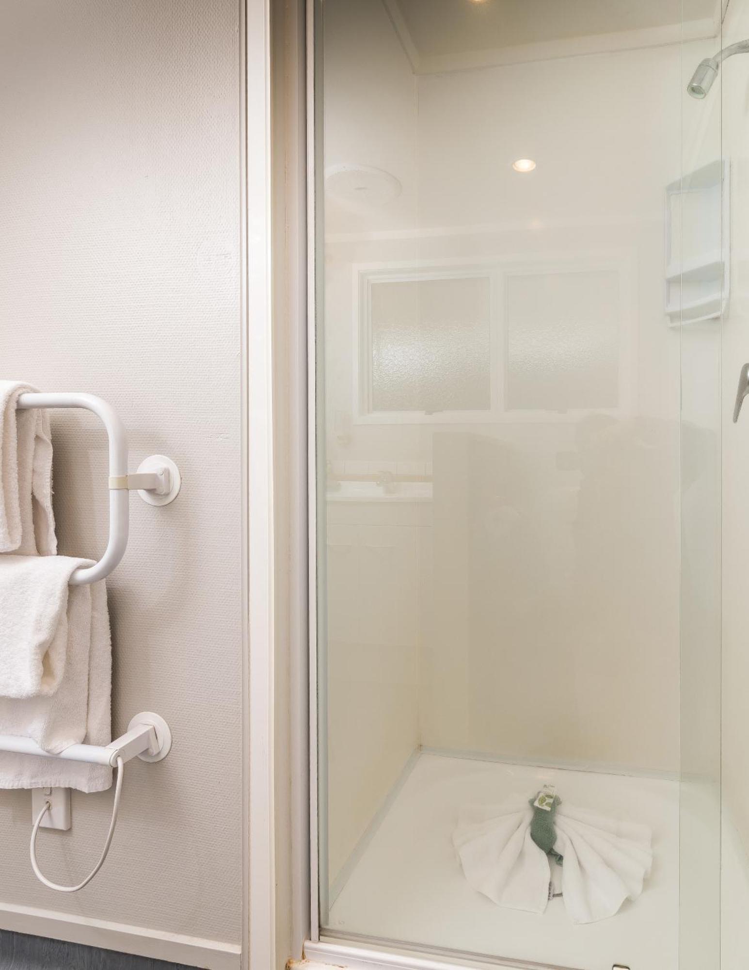 Phoenix Thermal Resort - Taupo Værelse billede