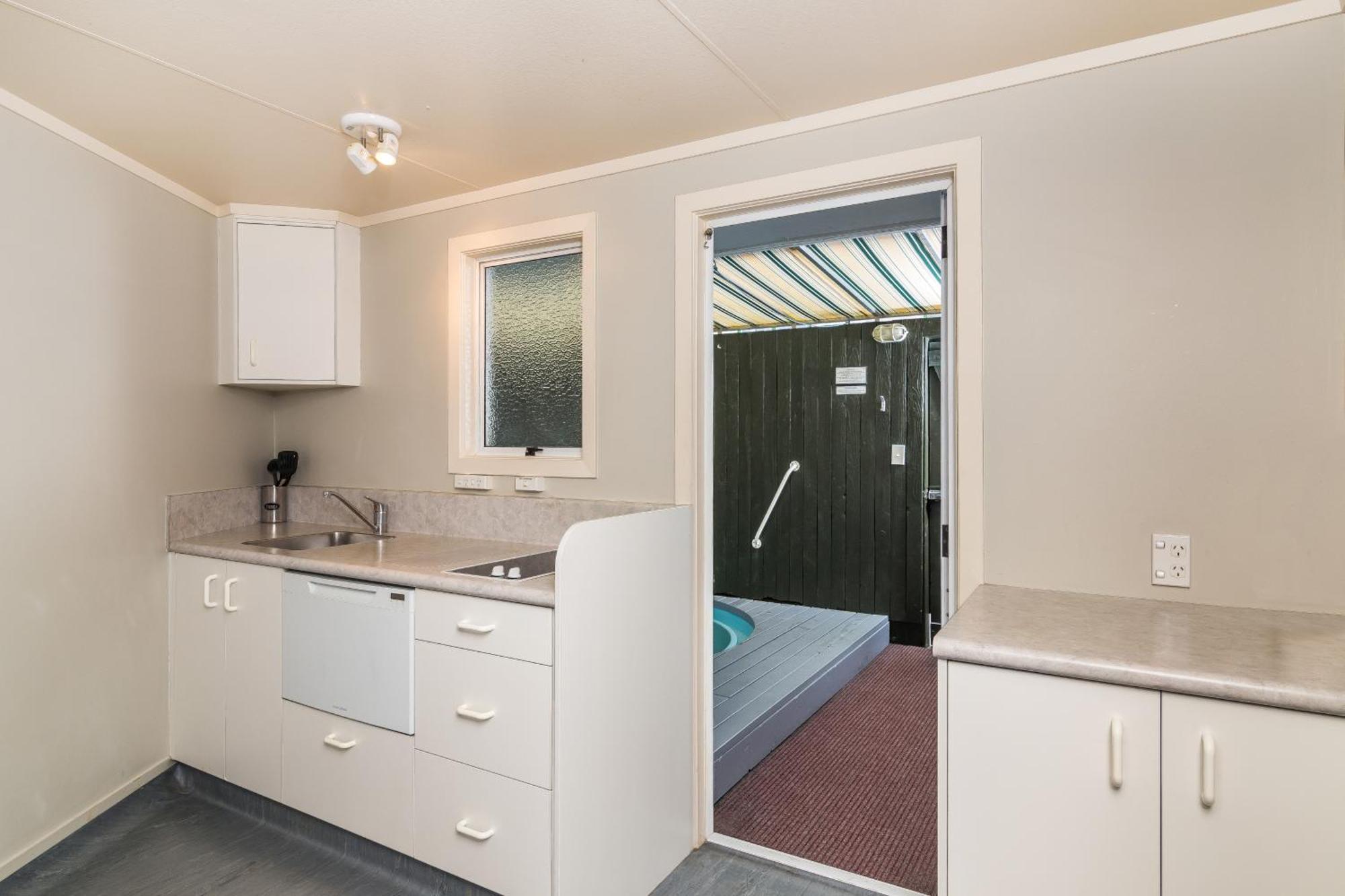 Phoenix Thermal Resort - Taupo Eksteriør billede