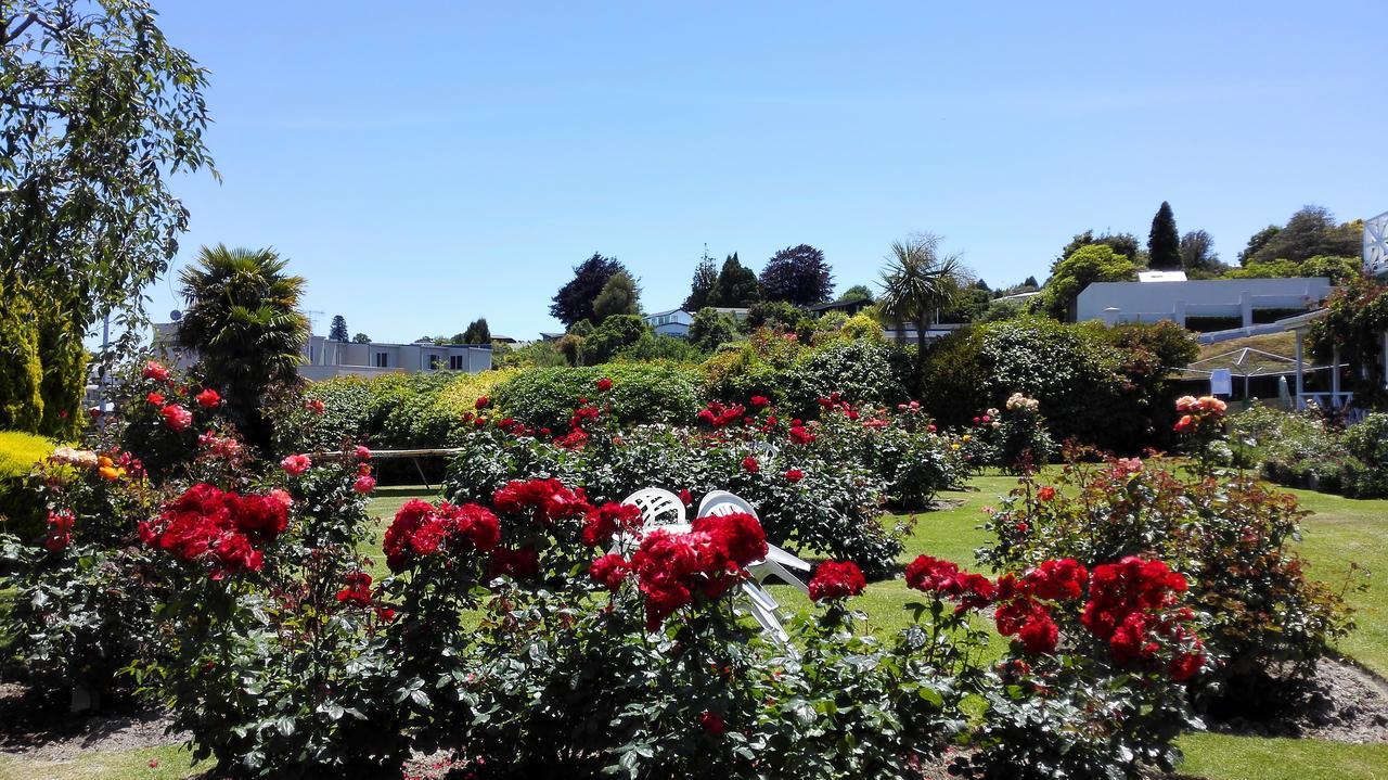Phoenix Thermal Resort - Taupo Eksteriør billede