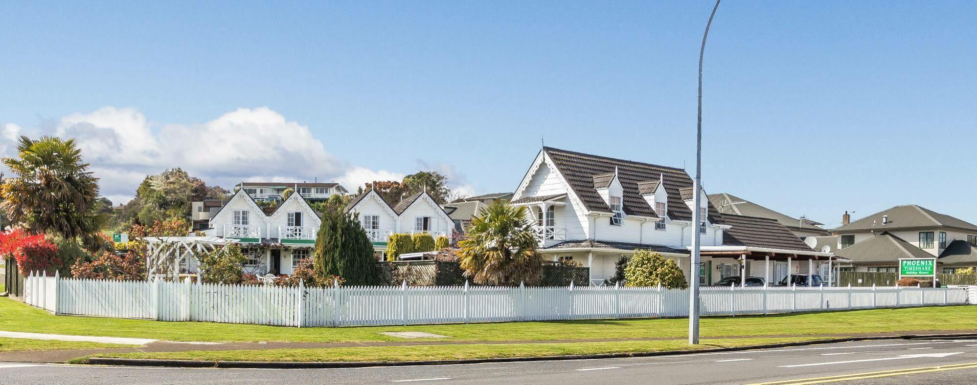 Phoenix Thermal Resort - Taupo Eksteriør billede