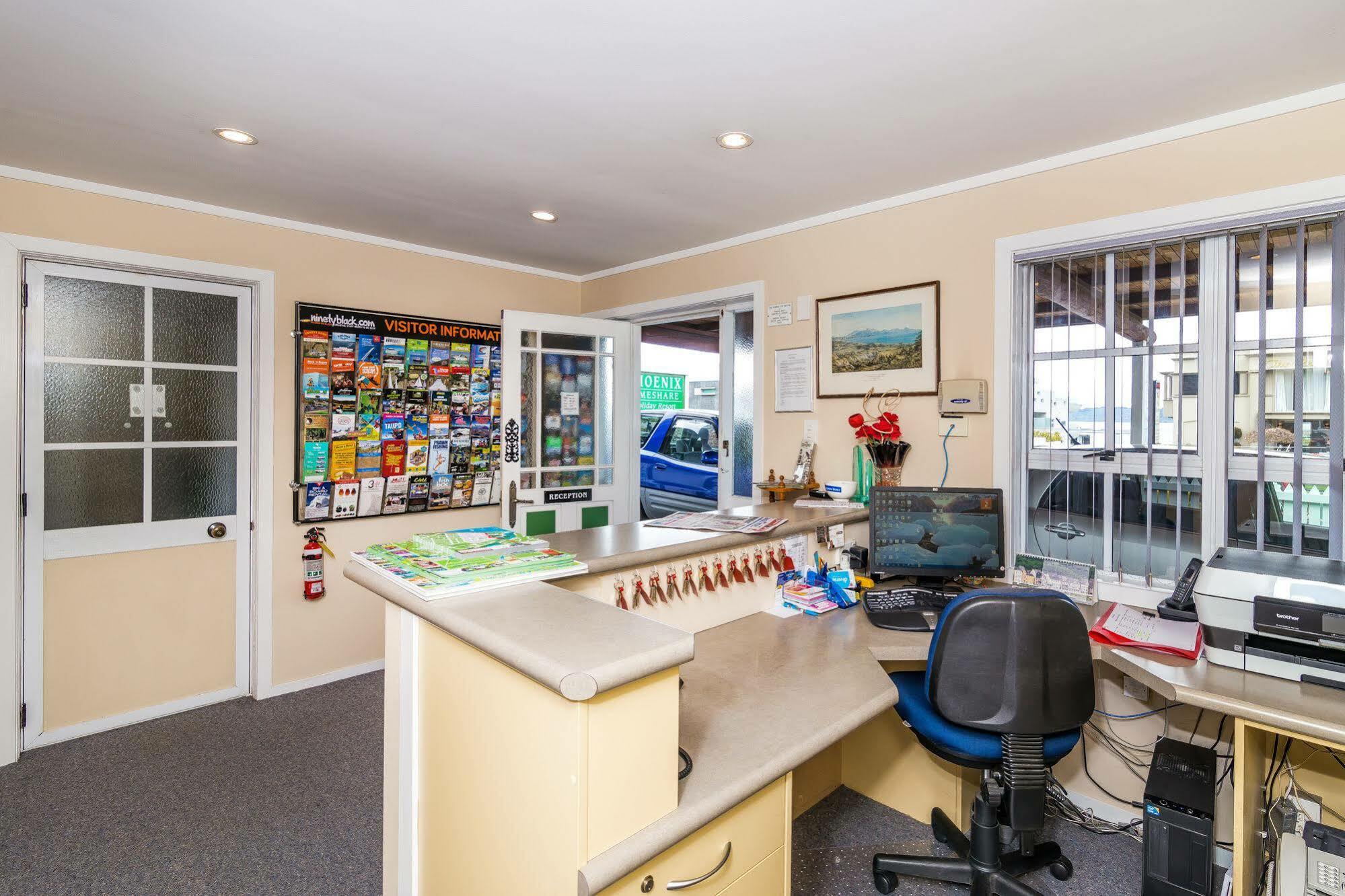 Phoenix Thermal Resort - Taupo Eksteriør billede